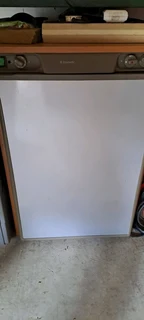 Motor home 3 way fidge Dometic