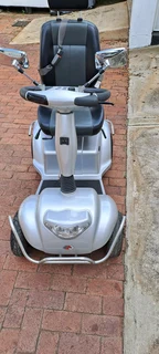 Mobility scooter