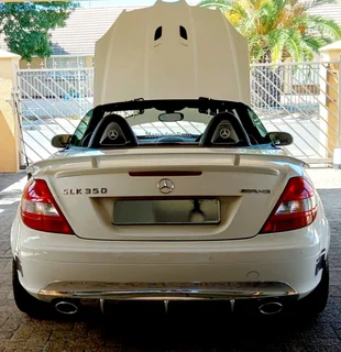 Immaculate Mercedes-Benz 350 slk Convertable