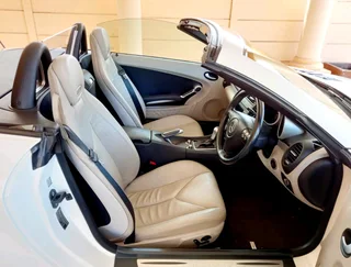 Showpiece - Auto Mercedes-Benz 350 Slk Convertable