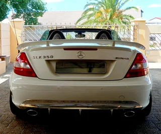 Masterpiece Auto Mercedes-Benz 350 Slk Convertable