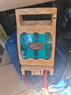 Victron inverter and batteries