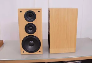 Jamo Three Way E 410 Speaker System