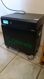1200 VA Geewiz inverter