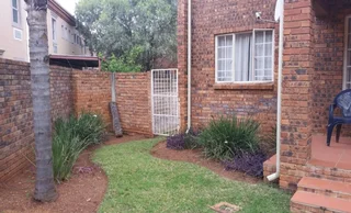 Furnished 1.5Bedroom Townhouse Apartment Special Let