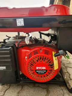 Ryobi generator RG 6900K 5000 watt - like new