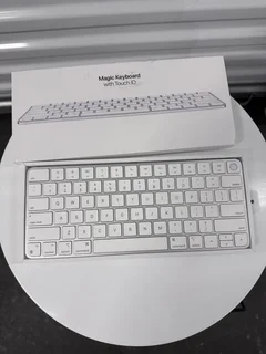Magic Mouse &amp; Keyboard