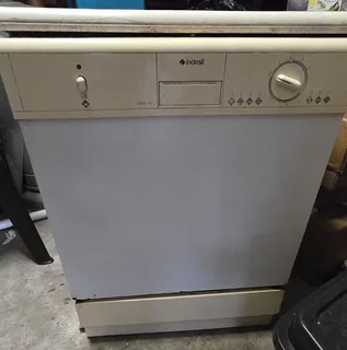 Dishwasher - Ad posted by NA