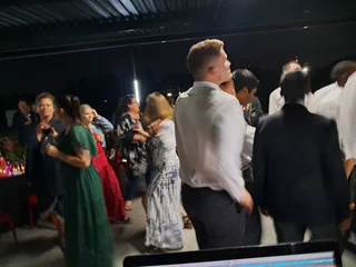 DJ WARREN PETERS (MOBILE DJ SERVICES)