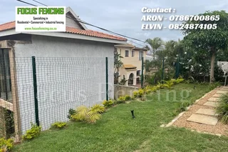 FENCING - CLEAR VU PANELS &amp; POSTS - FOR SALE