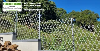 FENCING MATERIALS - GALVANIZED DIAMOND RAZOR MESH &amp; CLEARVIEW PANELS - FOR SALE