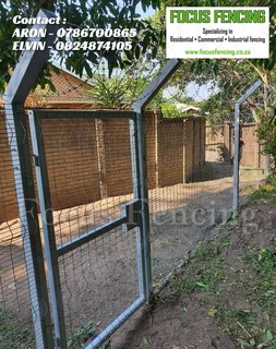 Clear view fence - Panels &amp; Post - Installers &amp; Suppliers