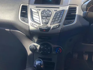 2015 Ford Fiesta Hatchback