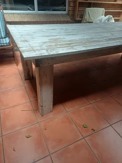 8 SEATER TABLE