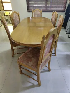 Oak dining table and chairs R4500.00 Bargain