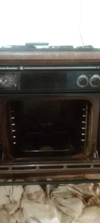 Stove  4 plate .oven . extractor