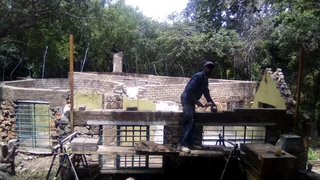 BRICKLAYER / BUILDER /AVAILABLE.