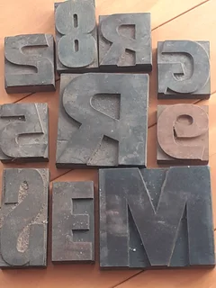 Printers&#39; wood block letters