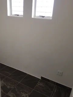 ROOM FOR RENT 0846557225R3500 NO DEPOSIT REQUIRED 550 Bartle Road Durban p