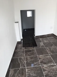 ROOM FOR RENT UMBILO R3500FREE DEPOSIT WATER PARKING 0846557225550