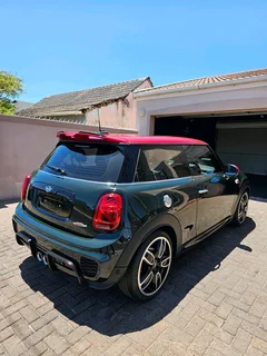 Mini Cooper John Cooper Works (JCW)
