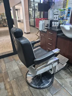 Barber wanted in barbershop