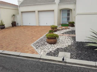 Top quality paving you can count on. Call Dura Pave on 082 723 0293