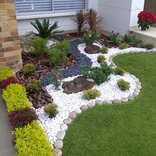 Great artificial grass you can  rely on all year round. call Dura Pave on 082 723 0293.