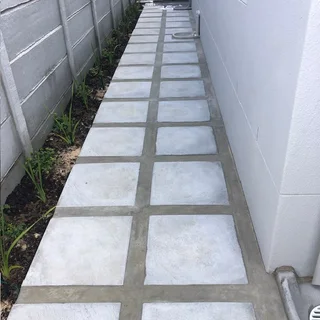 Your driveway deserves the best - stand out from the rest, Contact Dura Pave on 082 723 0293.