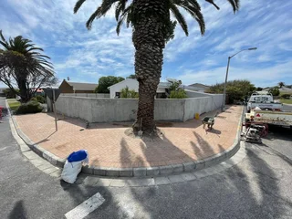 Transform your property today with Dura Pave.Call us on 082 723 0293.