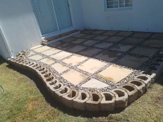 Green grass, timeless cobblestones - Perfect  match,  Call Dura Pave  on 082 723 0293 for a quote.