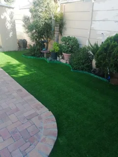 Create a stunning outdoor space that&#39;s built to last with Dura Pave. Call us on 082 723 0293.