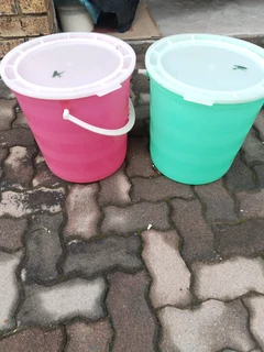 20 litter bucket R100 each