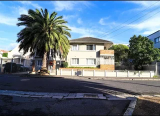 Budget Room for Solo Traveller – Explore Cape Town From Mowbray