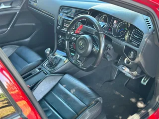 2014 Volkswagen Golf 7R