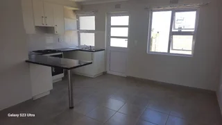 81 sqm duplex 3 bed in new development in Bardale Village in Blue Downs