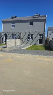 75 sqm 2 bed duplex - brand new in new development in Bardale Village in Blue Downs