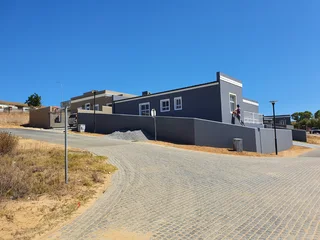 80 sqm - Dgarage - Plot n Plan house built to you r spec,s in Glenlilly in Malmesbury