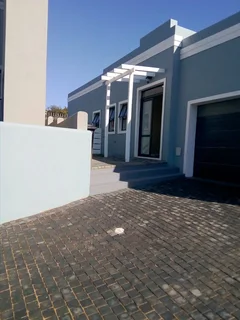 80 sqm - Dgarage - Plot n Plan house built to you r spec,s in Glenlilly in Malmesbury