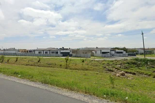 240 sqm plots in Houghton in Eersteriver next to Baden Powell Road