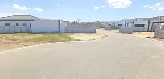 240 sqm plots in Houghton in Eersteriver next to Baden Powell Road