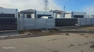 New 80 sqm Plot n Plan House in Houghton in Eersteriver , next to Baden Powell Road