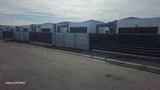 New 80 sqm Plot n Plan House in Houghton in Eersteriver , next to Baden Powell Road