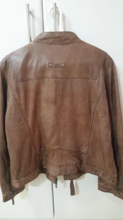 Leather jacket (Unisex).