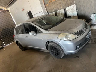 2009 Nissan Tiida Hatchback