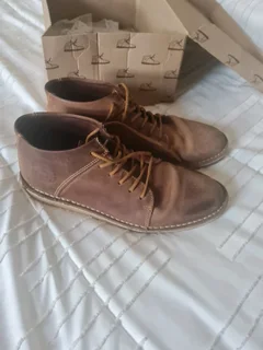 Authentic Freedom Of Movement Vellies Size 9