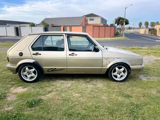 Golf mk1 2004 model