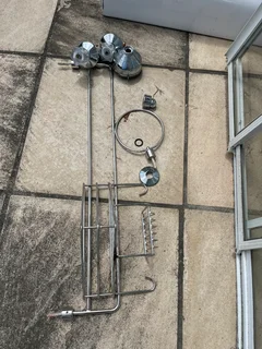 Used bathroom ware R1000