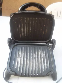 Lean - Mean Fat Reducing Grilling Machine