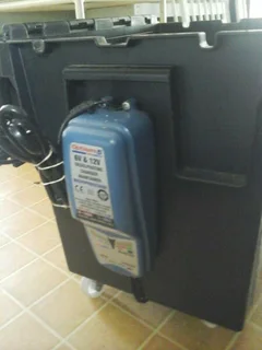 Auxiliary battery power box with 105Ahr deep cycle battery,1000/2000watt power inverter and Optimate